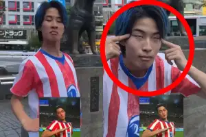 “같은 동양인끼리 무식”…韓아이돌 따라하며 눈 찢은 일본인 ‘황당’