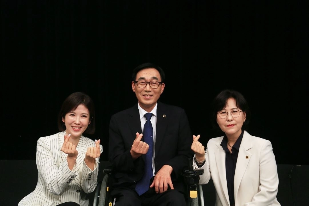 ▲ 지난 22일 방송된 OBS ‘경기의정 예:썰’에 출연한 김현덕 의원(사진=경기도의회)