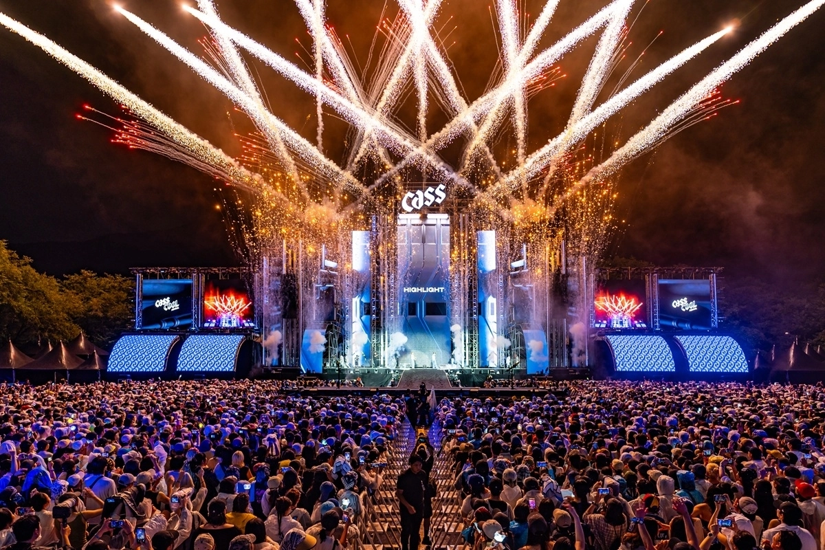 카스가  야외 뮤직 페스티벌 ‘2026 카스쿨 페스티벌(CassCool Festival)’을 지난22일 서울랜드에서 개최했다. 올해로 4회째를 맞은 카스쿨 페스티벌에는 약 2만여 명의 관객이 방문했다. (사진제공=카스)