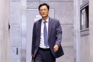 ‘첫 출근’ 이태한 선관위 특검, 25일 청와대에 특검보 추천… “과학 수사 전문성 필수”