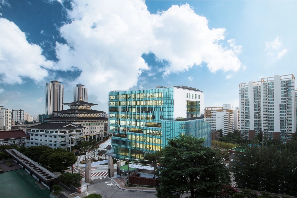 동덕여자대학교는 2027학년도 수시모집에서 1102명을 선발한다. 동덕여자대학교 100주년 기념관 전경. 동덕여대 제공