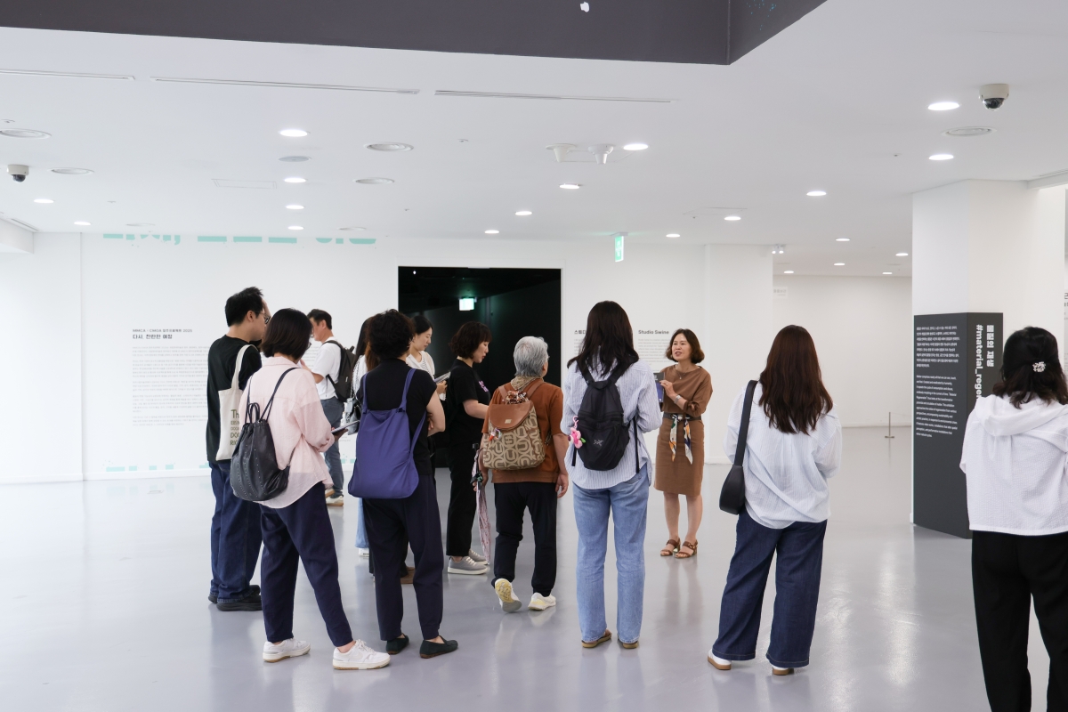 지난해 청주지역 미술여행 모습. 예술경영지원센터 제공