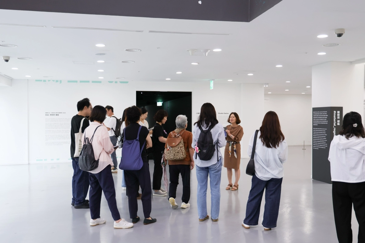 지난해 청주지역 미술여행 모습. 예술경영지원센터 제공