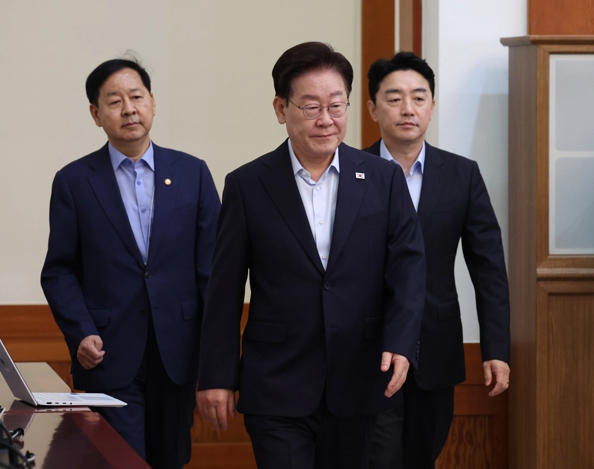 이재명 대통령, 국무회의 입장