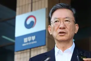 thumbnail - 떠나는 정성호 장관, 교정청·지역근로비자 등 추진 정책 좌초 우려…국회서 마약청 논의될까