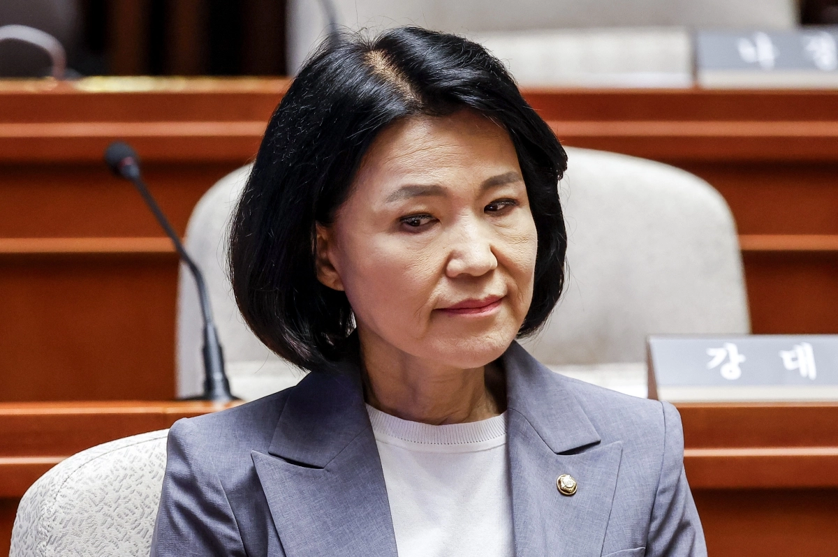 이진숙 국민의힘 의원이 26일 서울 여의도 국회에서 열린 의원총회에 참석하고 있다. 2026.8.26 뉴시스