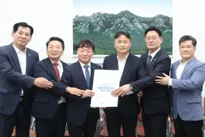 경기도의회, 지방의회 부활 35주년 맞아 국회에 ‘지방의회법 제정 건의안’ 전달