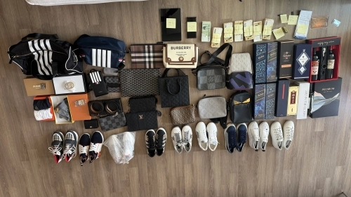 피의자들 주거지에서 압수한 물품. 전북경찰청 제공