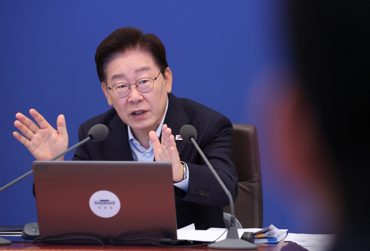 이재명 대통령이 25일 청와대에서 열린 국무회의에서 발언하고 있다. 2026.8.25 연합뉴스