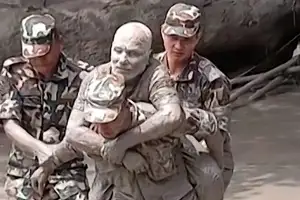 “네팔 홍수, 2차 덮칠지도”…구조 난항에 수백명 추가 사망 가능성