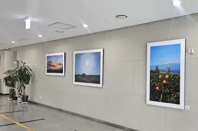 “제주의 아름다운 풍경 보며 잠시 쉬어가길”… 서귀포의료원, 오경수 사진전