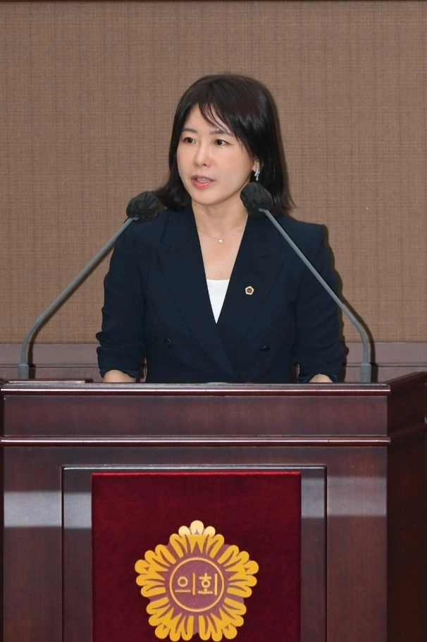 지난 27일 제339회 임시회 본회의 5분 자유발언을 하는 윤유진 의원. 서울시의회 제공