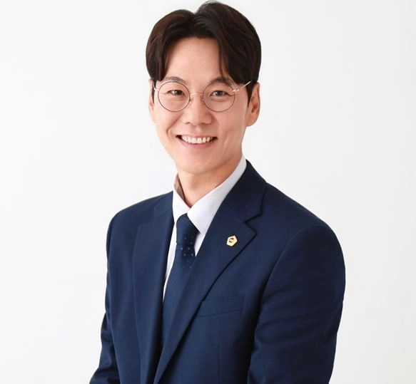 윤수혁 서울시의원. 서울시의회 제공