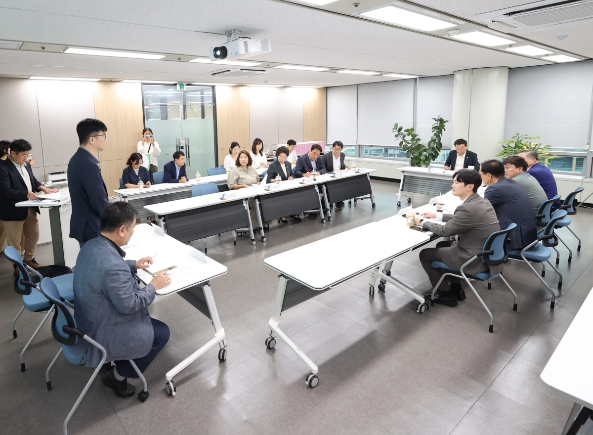 경북도의회 행정보건복지위원회 현지확인. 경북도의회 제공