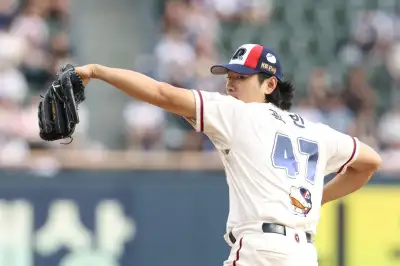 “우진아, 다음엔 MLB에서 붙자”…160㎞ 찍고 승리한 곽빈의 큰 그림