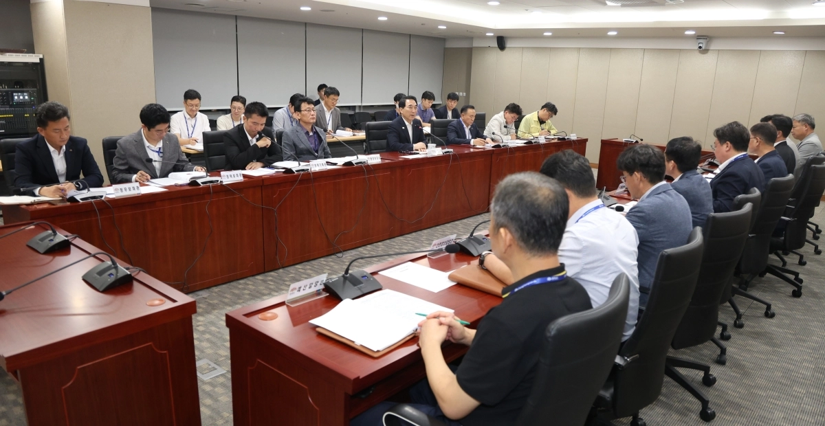 정부의 청양·부여 지천댐 건설 결정에 따른 대응 방안 논의를 위해 긴급회의가 열리고 있다. 충나도 제공