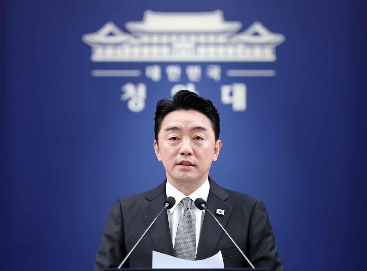 thumbnail - 李대통령, 법무장관에 김승원 발탁<br>경제부총리 이형일‧국방장관 강신철