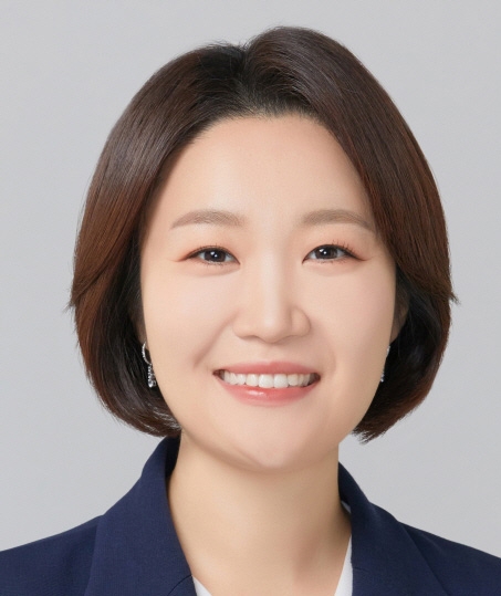 이재명 대통령이 30일 중소벤처기업부 장관 후보자에 이소영 더불어민주당 의원을 지명했다. 청와대 제공