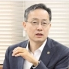 집값 전쟁에…‘정책통’ 젊은 부총리 ‘李와 호흡’ 실무형 장관