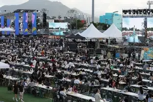 사흘간 7만명 북적북적 ‘강진하맥축제’···지역 상권도 흥행