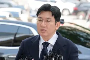 경찰, ‘1900억 부당 이득 혐의’ 방시혁 이번 주 검찰 송치