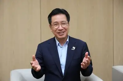 “김해를 동북아 물류 핵심 거점으로”