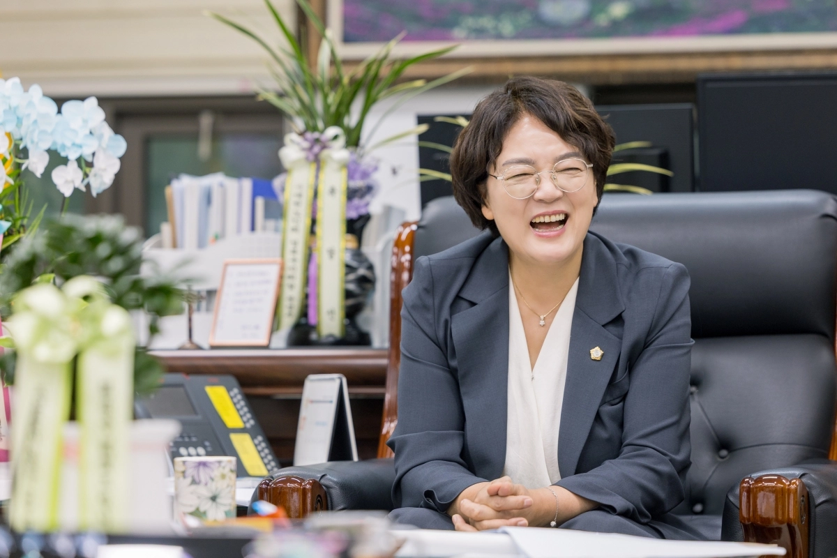 양순임 서울 성북구의회 의장이 31일 의장실에서 서울신문과 인터뷰를 하고 있다. 성북구의회 제공