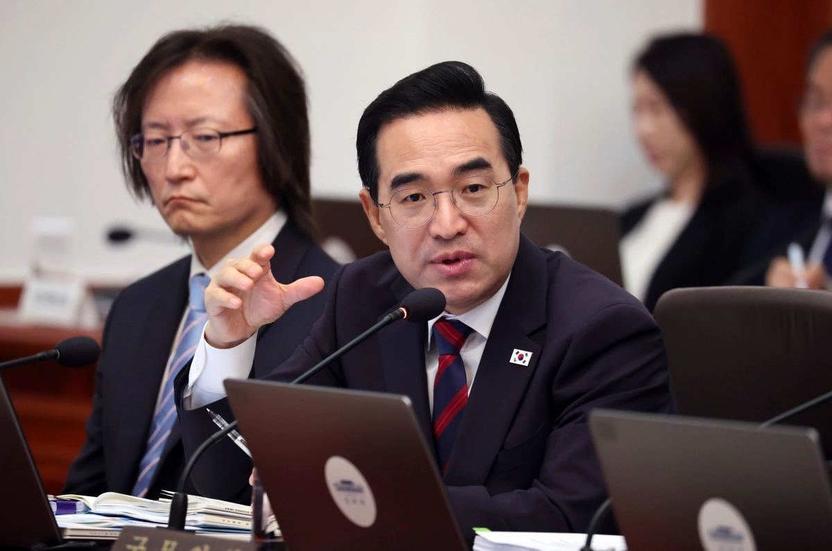 박홍근 기획예산처 장관이 1일 청와대에서 열린 이재명 대통령 주재 국무회의에서 2027년도 예산안 및 2026~2030 국가재정운용계획 보고를 하고 있다. 연합뉴스