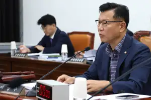 국정원 “김주애 사실상 후계자 내정 단계…북미회담 언제든 가능”