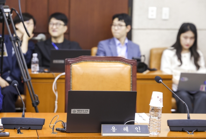 ‘위성정당 꼼수’에 비례 두 번… 용혜인에 與지도부도 갈라졌다