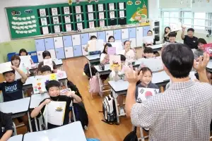 thumbnail - 내년 초중등 교과교사 527명 감축…의대교수는 133명 증원 왜?