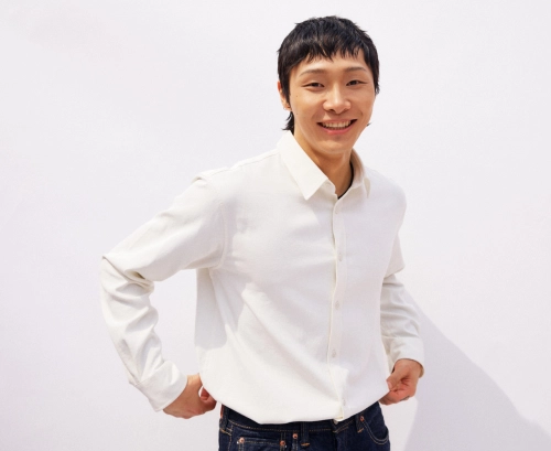무용수 기무간은 ‘무감서기’에 객원으로 참여해 ‘흑의 눈물’과 ‘청의 눈물’에서 조안무를 맡고 ‘백의 눈물’에선 직접 춤을 춘다. 꼬레오 제공
