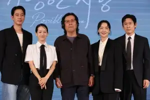 이창동의 사랑, 베네치아 노크