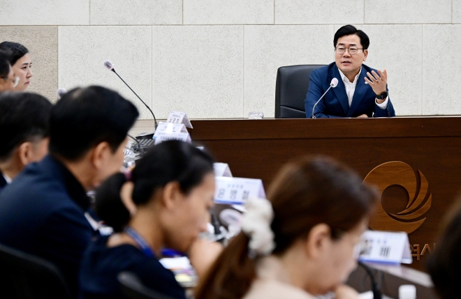 박찬대 보좌진·인수위원 13명 인천시 입성…‘친정체제’ 구축