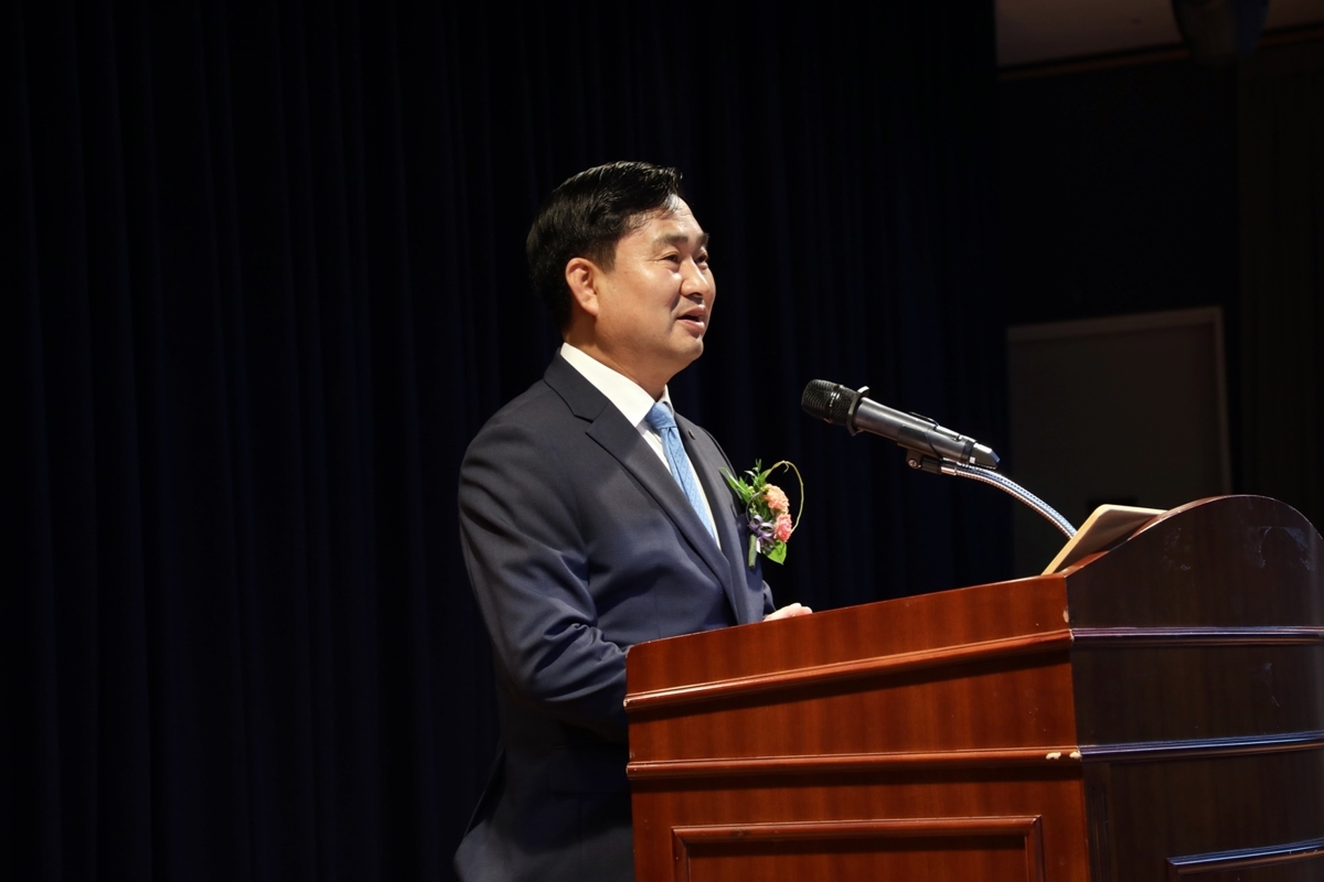 김도균 신임 강원랜드 대표이사가 2일 하이원 그랜드호텔에서 열린 취임식에서 인사말을 하고 있다. 강원랜드 제공