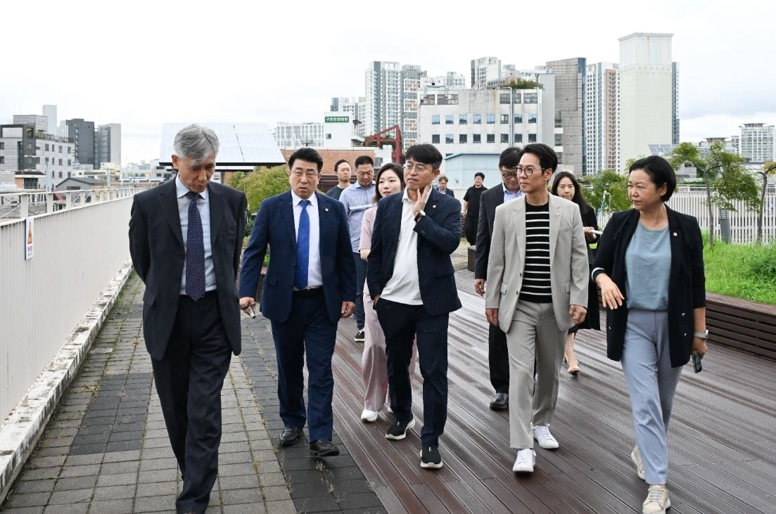 평생교육진흥원 서울시민대학 모두의학교 캠퍼스 현장 방문. 서울시의회 제공