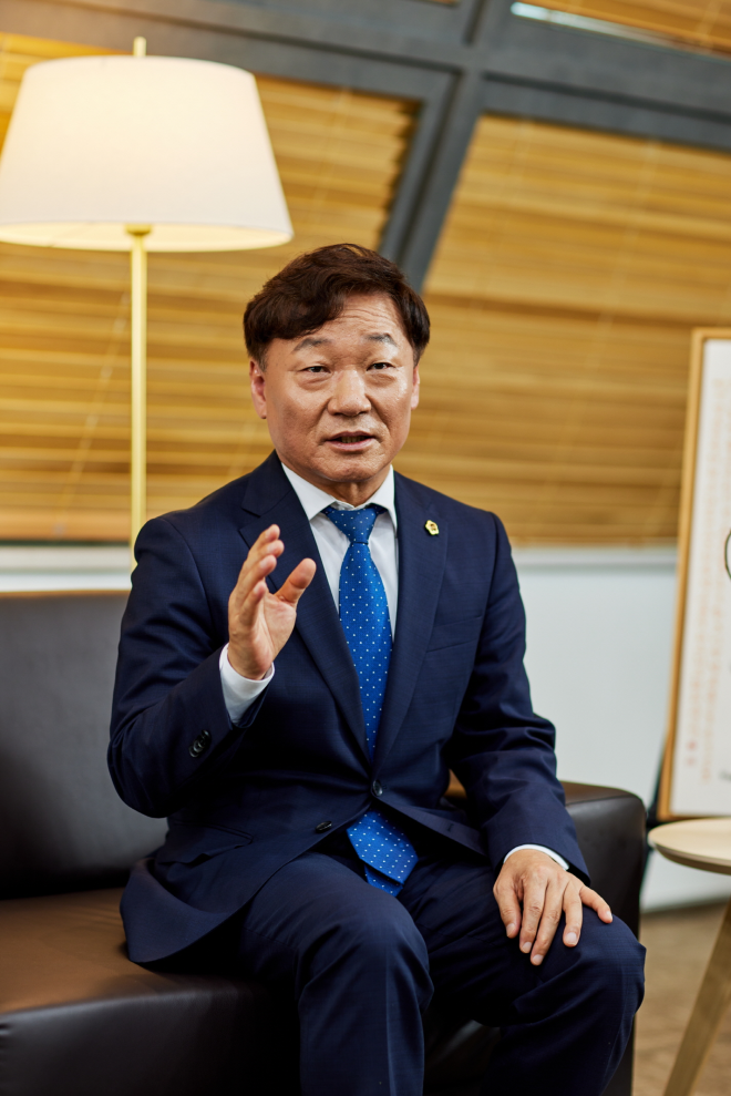 남종섭 경기도의회 의장 ‘경기도의회 개원 70주년, 지방의회법 제정 원년으로’ 입장문 발표