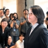 용혜인 “청문회 잘 준비”… 송영길 “벼락 출세에 삼중 특혜” 비판