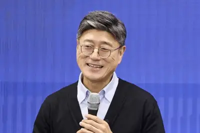 “불편함의 골짜기 견디면 AI 초생산성 혁신”