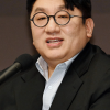 [속보]경찰, ‘자본시장법 위반’ 방시혁 검찰 송치…부당이득 2631억원