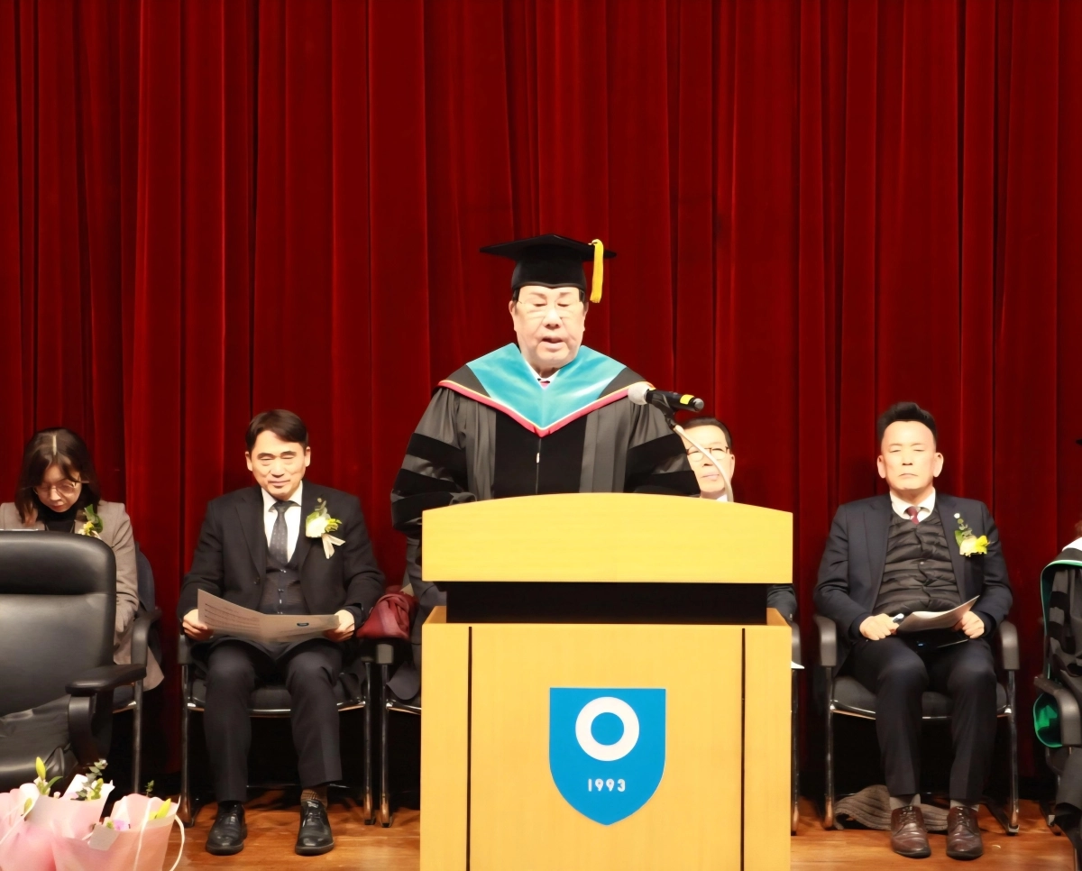 동신교육재단 이사장을 겸하고 있는 SM그룹 우오현 회장. SM그룹 제공