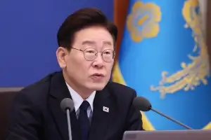 李대통령 “경찰, 모든 사건 처리 잘못된 게 없는지 전면 재점검해야”
