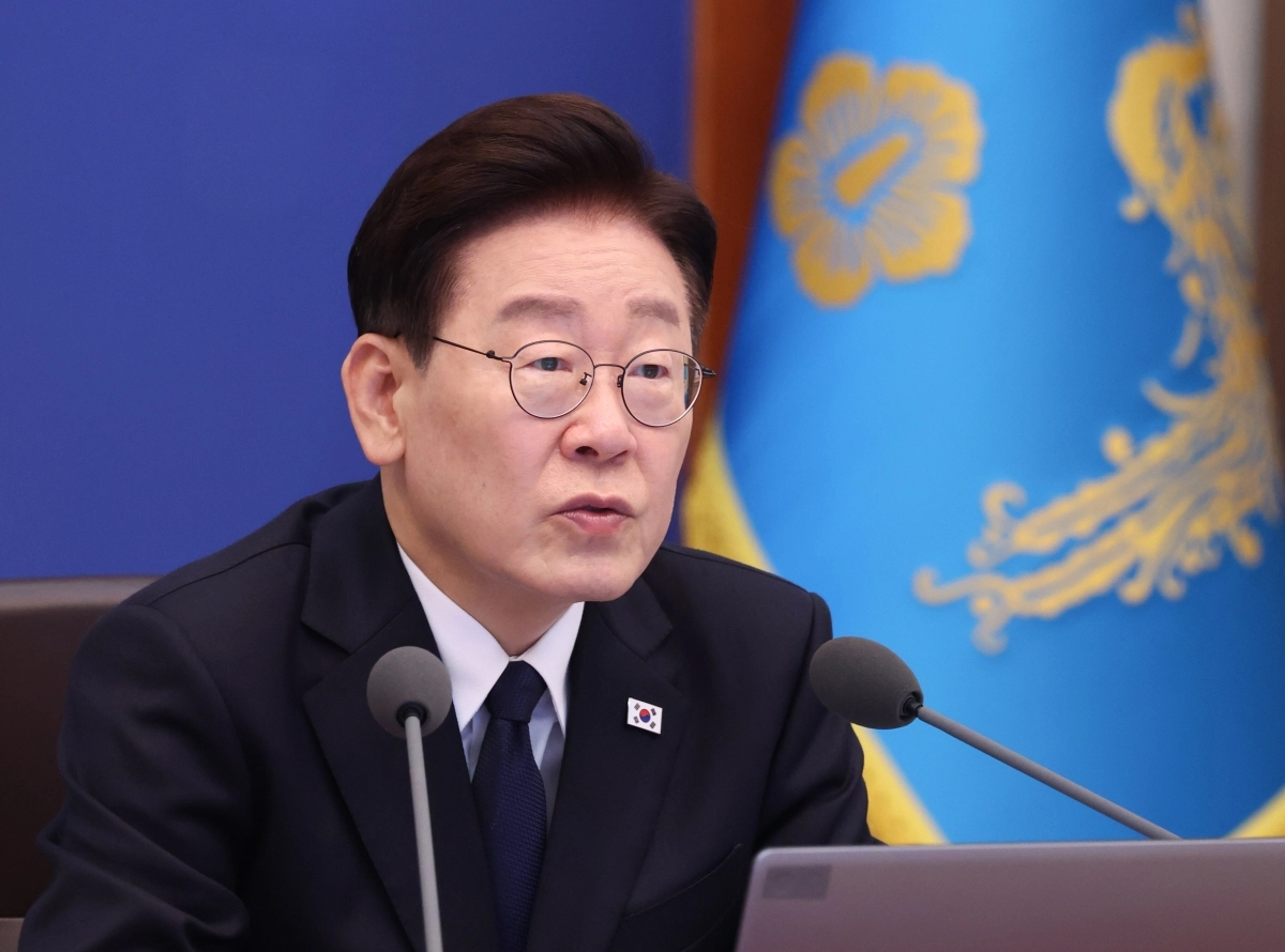 수석보좌관회의 발언하는 이재명 대통령