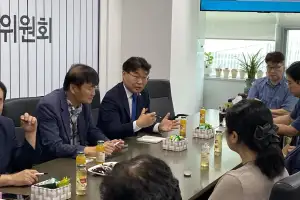 김성태 경기도의원, 한농연·용인 화훼농가와 머리 맞대... “예산 줄이고 농업 지킬 수 없다”