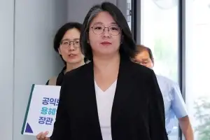 뜻밖의 ‘용혜인 테마주’? 후보자 지명 뒤 25% 급락, 대체 뭐길래