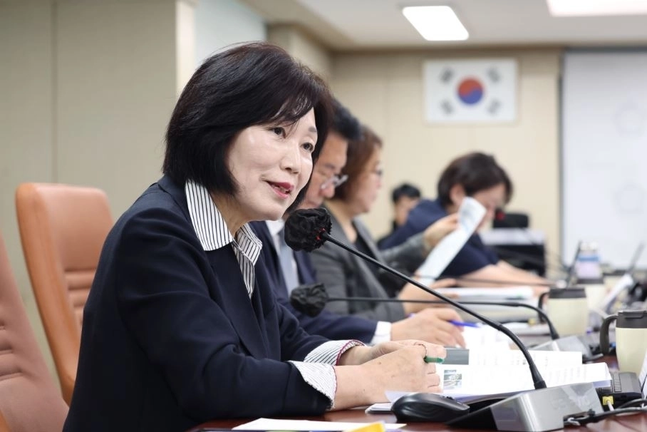 질의하는 이의안 의원. 서울시의회 제공