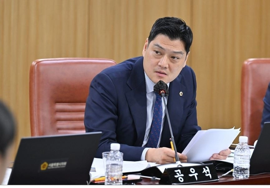 지난 3일 열린 제339회 임시회 물순환안전국 업무보고에서 질의하는 공우석 의원. 서울시의회 제공