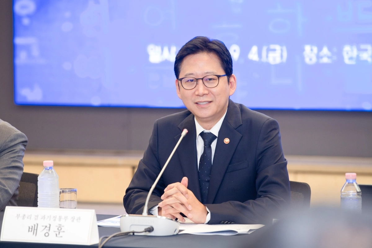 배경훈 부총리 겸 과학기술정보통신부 장관이 4일 서울 중구 한국프레스센터에서 열린 ‘모두의 AI 프로젝트 사업자 간담회’에 참석해 발언하고 있다. 과기정통부 제공