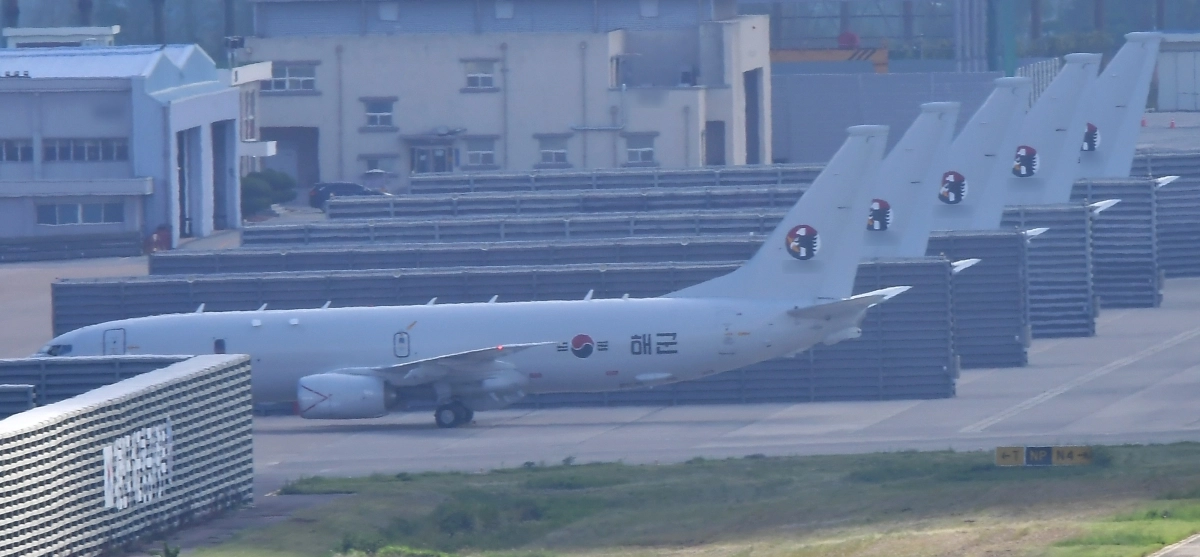 6일 해군항공사령부가 있는 경북 포항기지에 해군의 최신예 해상초계기인 P-8A 포세이돈이 도열해 있다. 포세이돈은 정부가 호르무즈 해협에 파병할 경우 차출 전력으로 거론된다. 포항 뉴스1