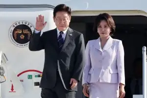 李대통령 “북미대화 페이스메이커 될 것…권력분산 개헌해야”